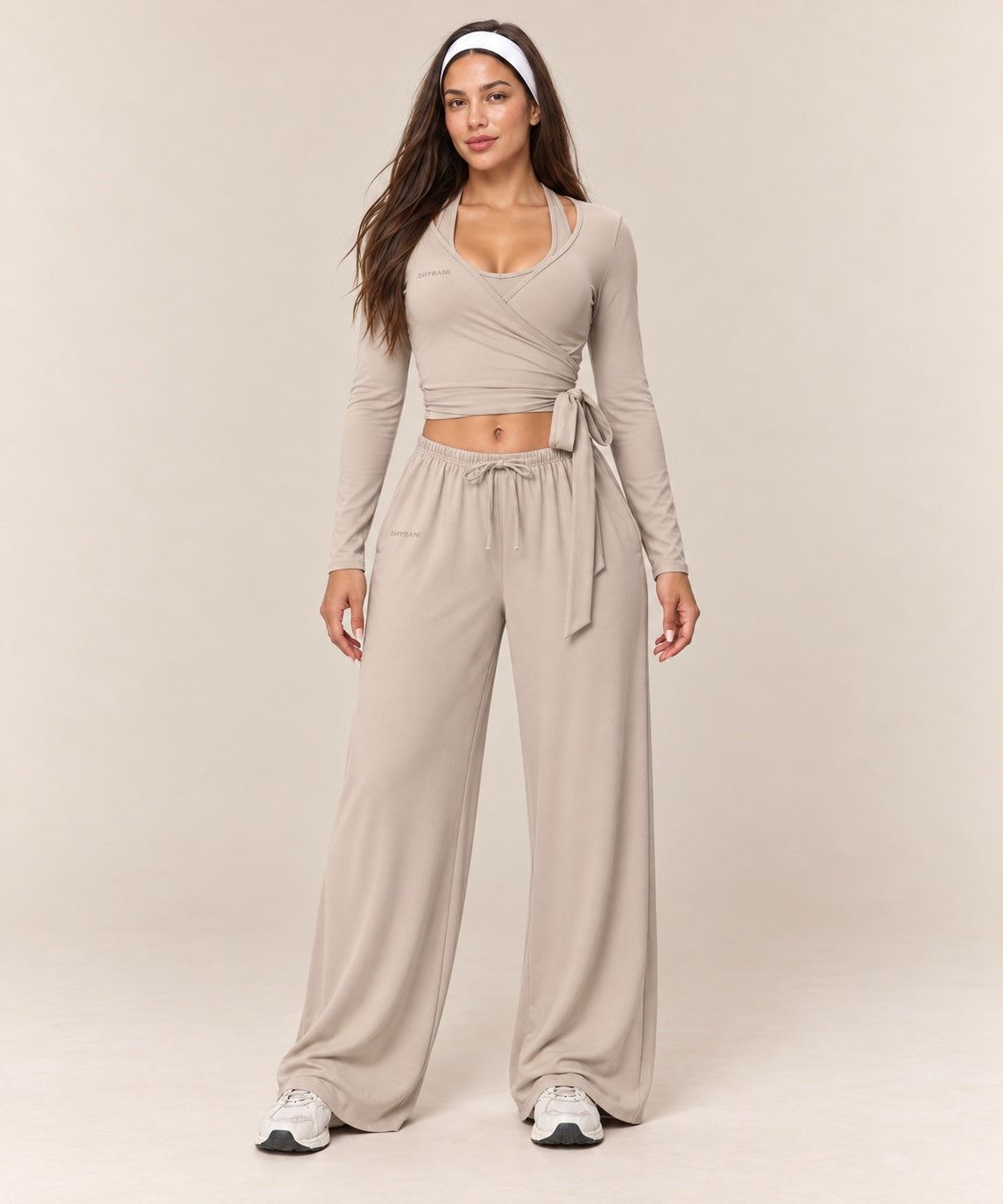 Wrap Lounge Set in Stone — front